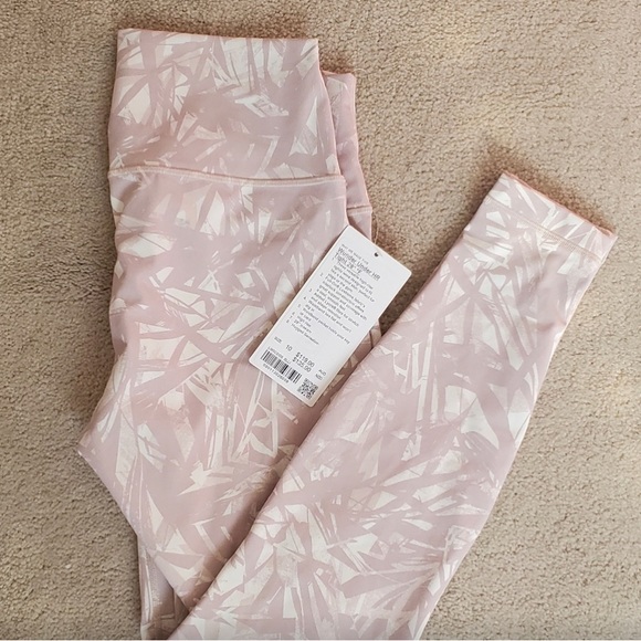 NWOT Lululemon Wunder Under 28 inch, high rise - Picture 2 of 2